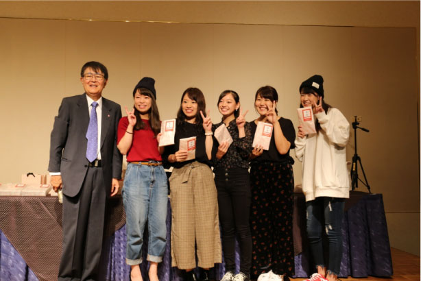 豊橋歯科衛生士専門学校　ボウリング大会